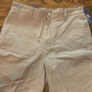 NWT Vineyard Vines khaki shorts